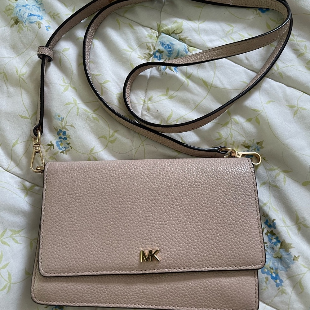 Michael Kors Blush Crossbody Bag - Picture 2 of 6